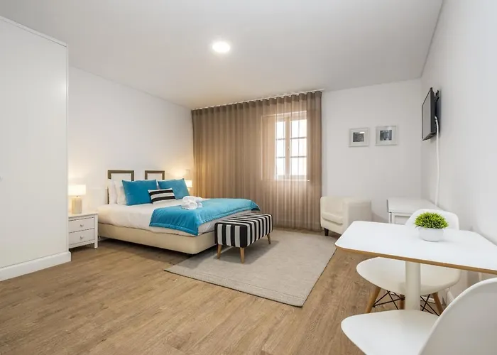 By Homing Apartmán *