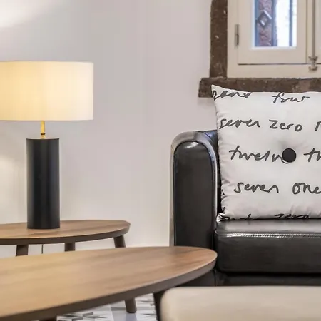 By Homing Apartament