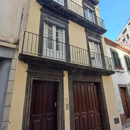 By Homing Funchal (Madeira)