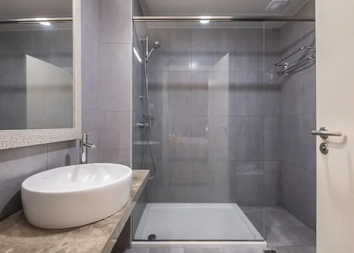 By Homing Funchal (Madeira)