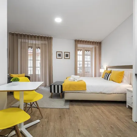 By Homing Apartmán *